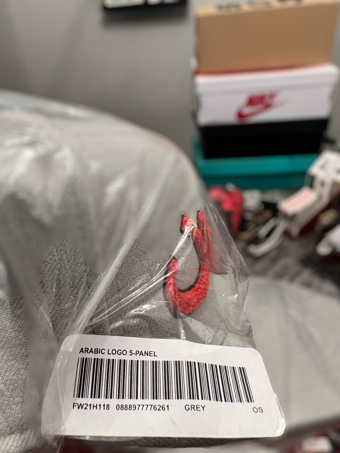 Supreme Arabic Logo 5-Panel Hat